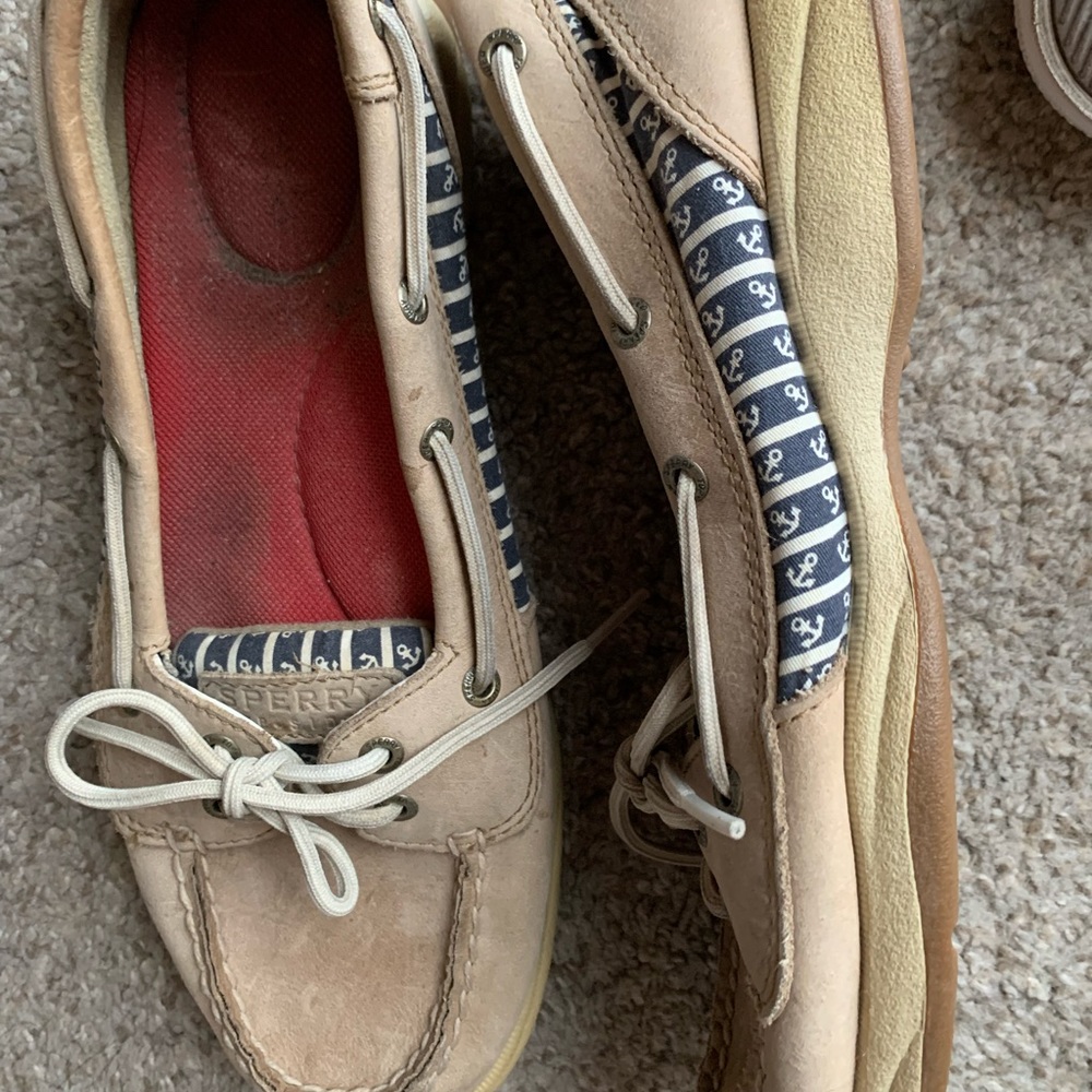 Tan Sperry’s with Anchor Detail